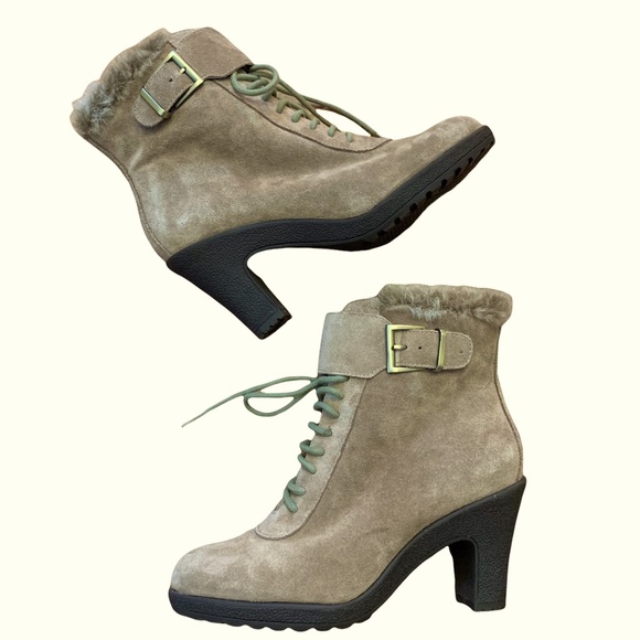 AEROSOLES Shoes - Aerosoles Rufflection Taupe Suede Faux Fur Chunky Heel Ankle Boot Size 7